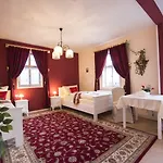 Hotel & Cafe Schachtenburg