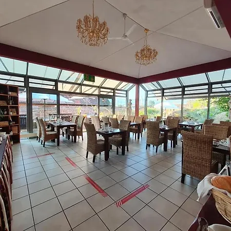 Hotel & Cafe Schachtenburg