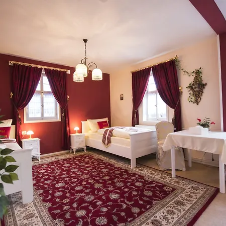 Hotel & Cafe Schachtenburg