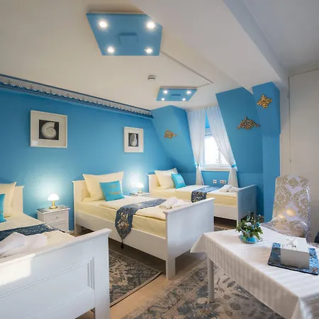 & Cafe Schachtenburg ホテル シュリッツ