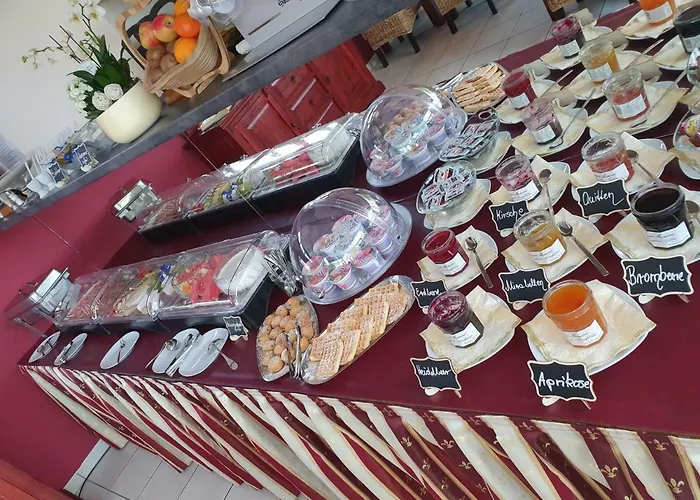 Szálloda & Cafe Schachtenburg 3*