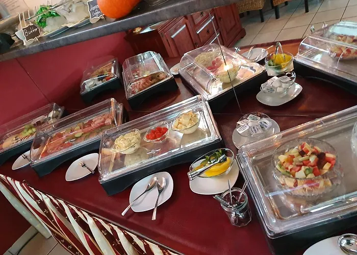 Szálloda & Cafe Schachtenburg